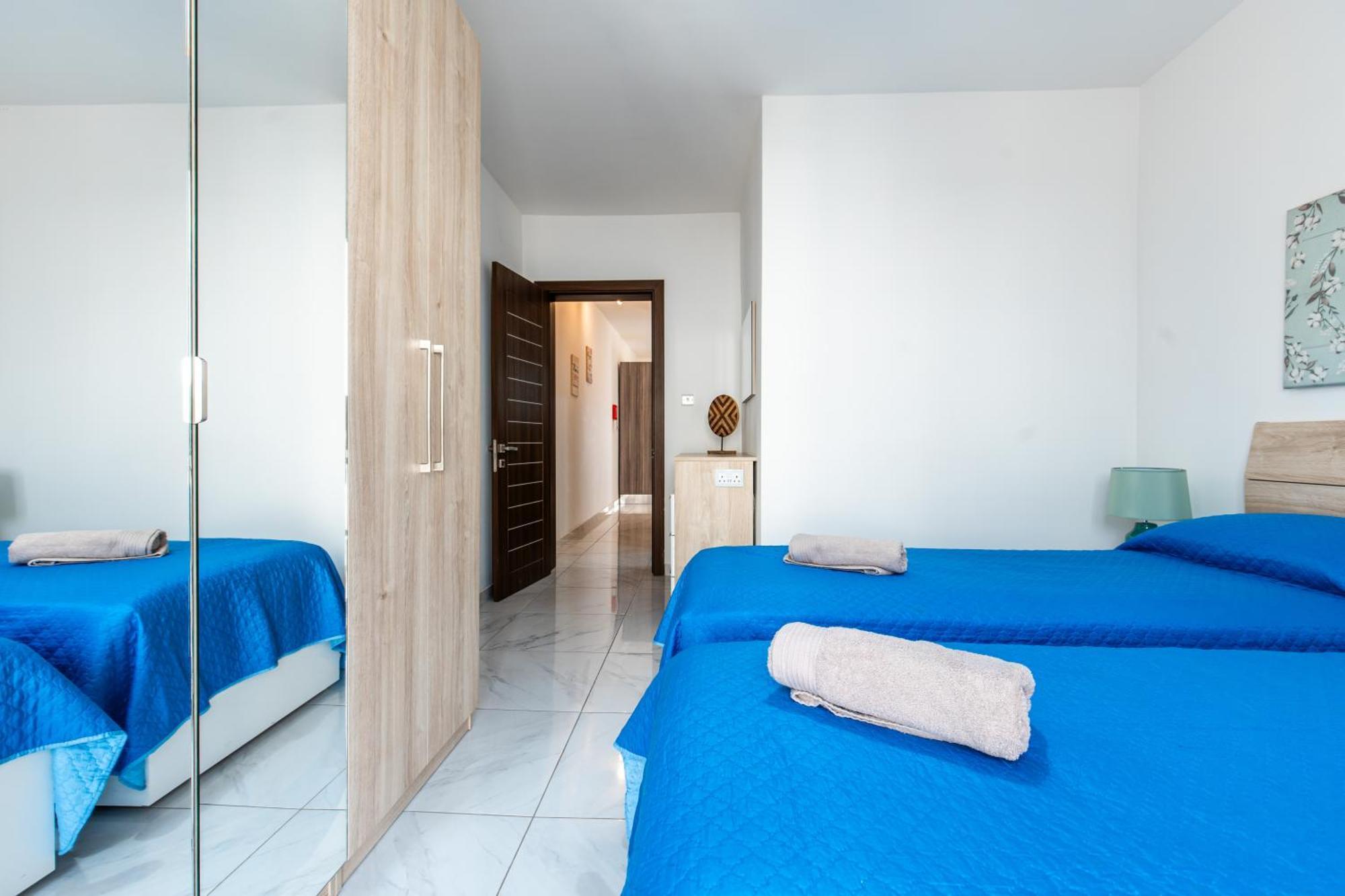 Appartamento Poseidon Court Penthouse Superior St. Paul's Bay Esterno foto