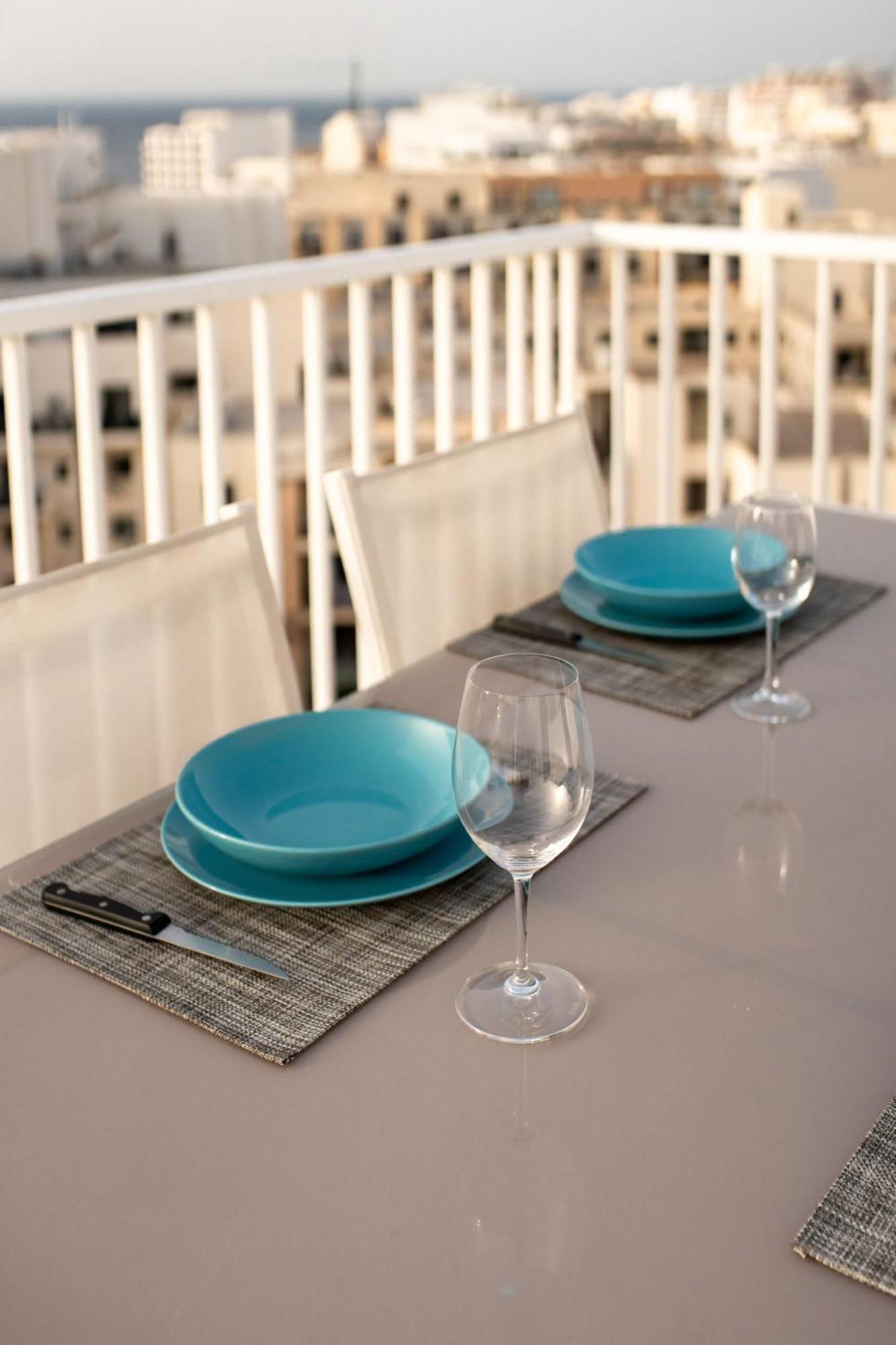 Appartamento Poseidon Court Penthouse Superior St. Paul's Bay Esterno foto