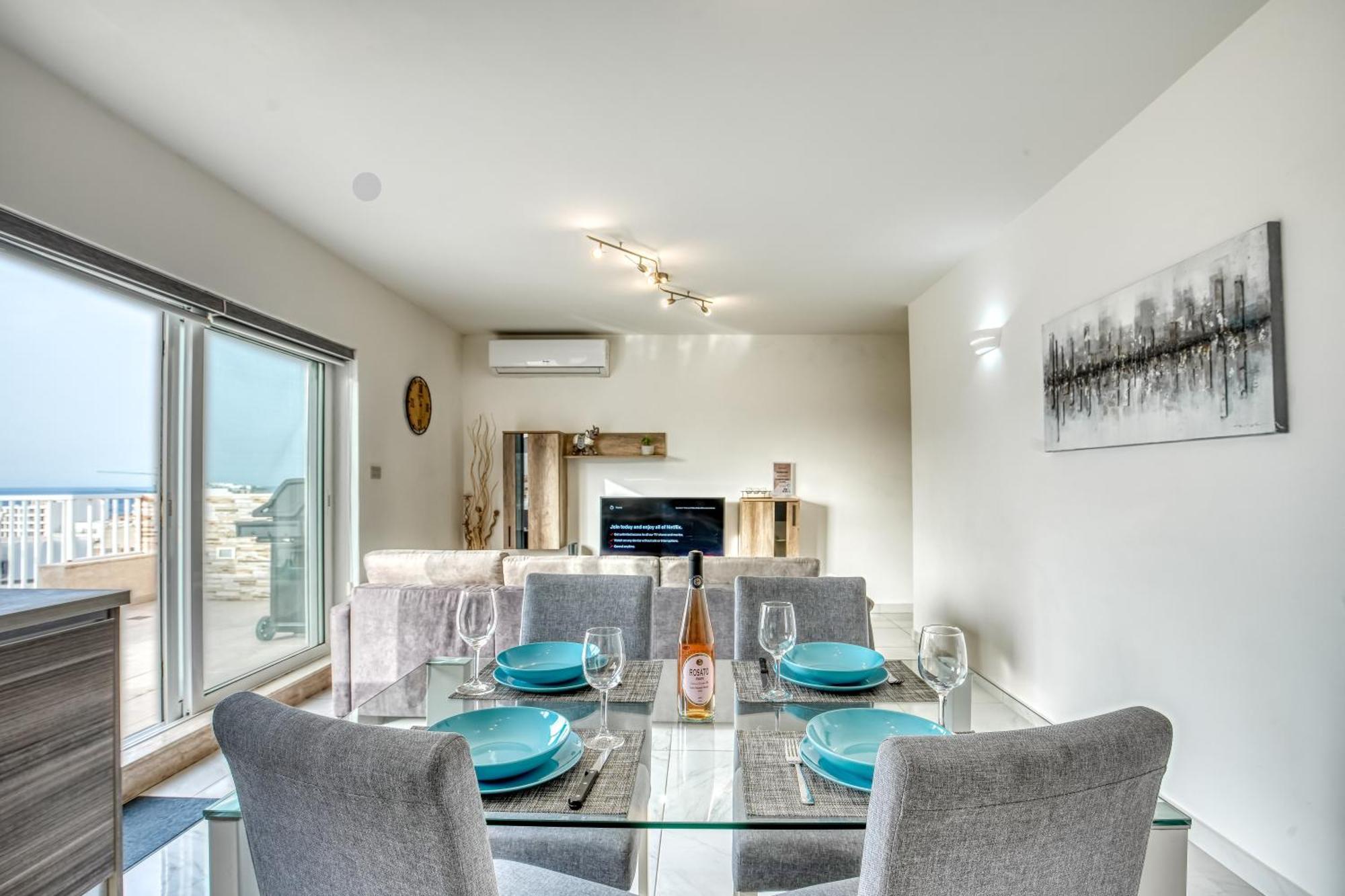 Appartamento Poseidon Court Penthouse Superior St. Paul's Bay Esterno foto