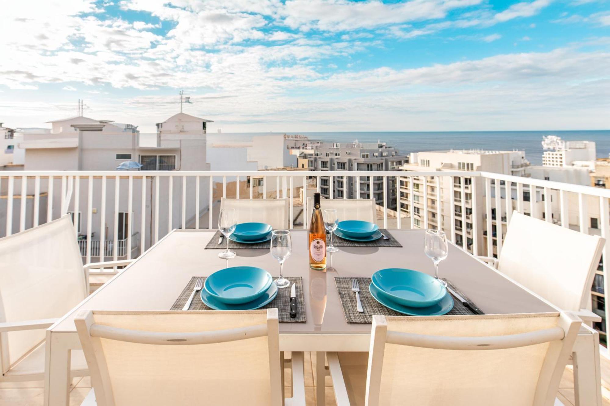 Appartamento Poseidon Court Penthouse Superior St. Paul's Bay Esterno foto