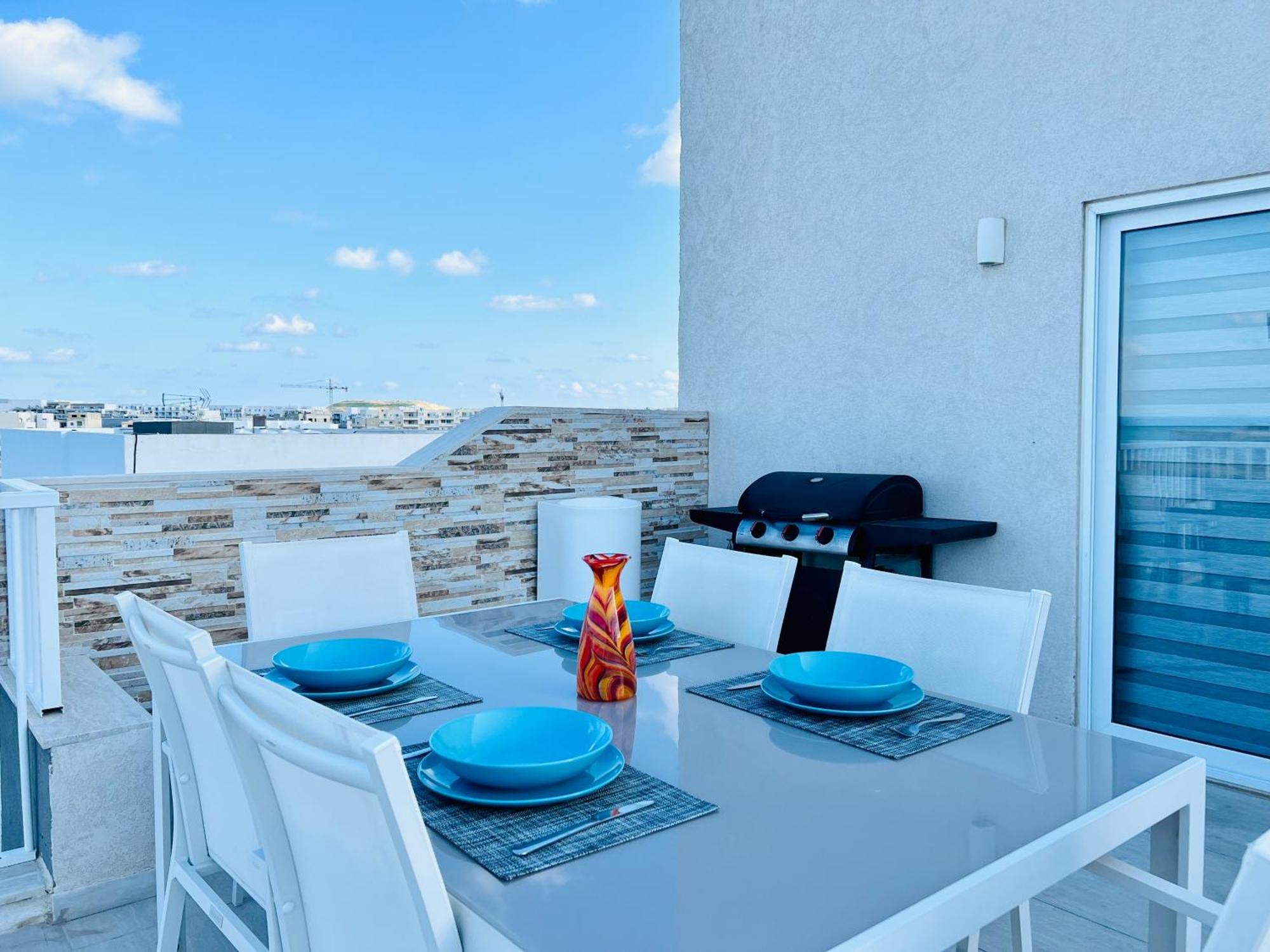 Appartamento Poseidon Court Penthouse Superior St. Paul's Bay Esterno foto