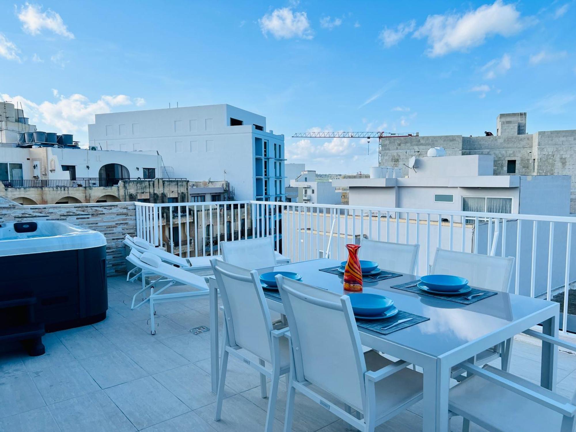 Appartamento Poseidon Court Penthouse Superior St. Paul's Bay Esterno foto