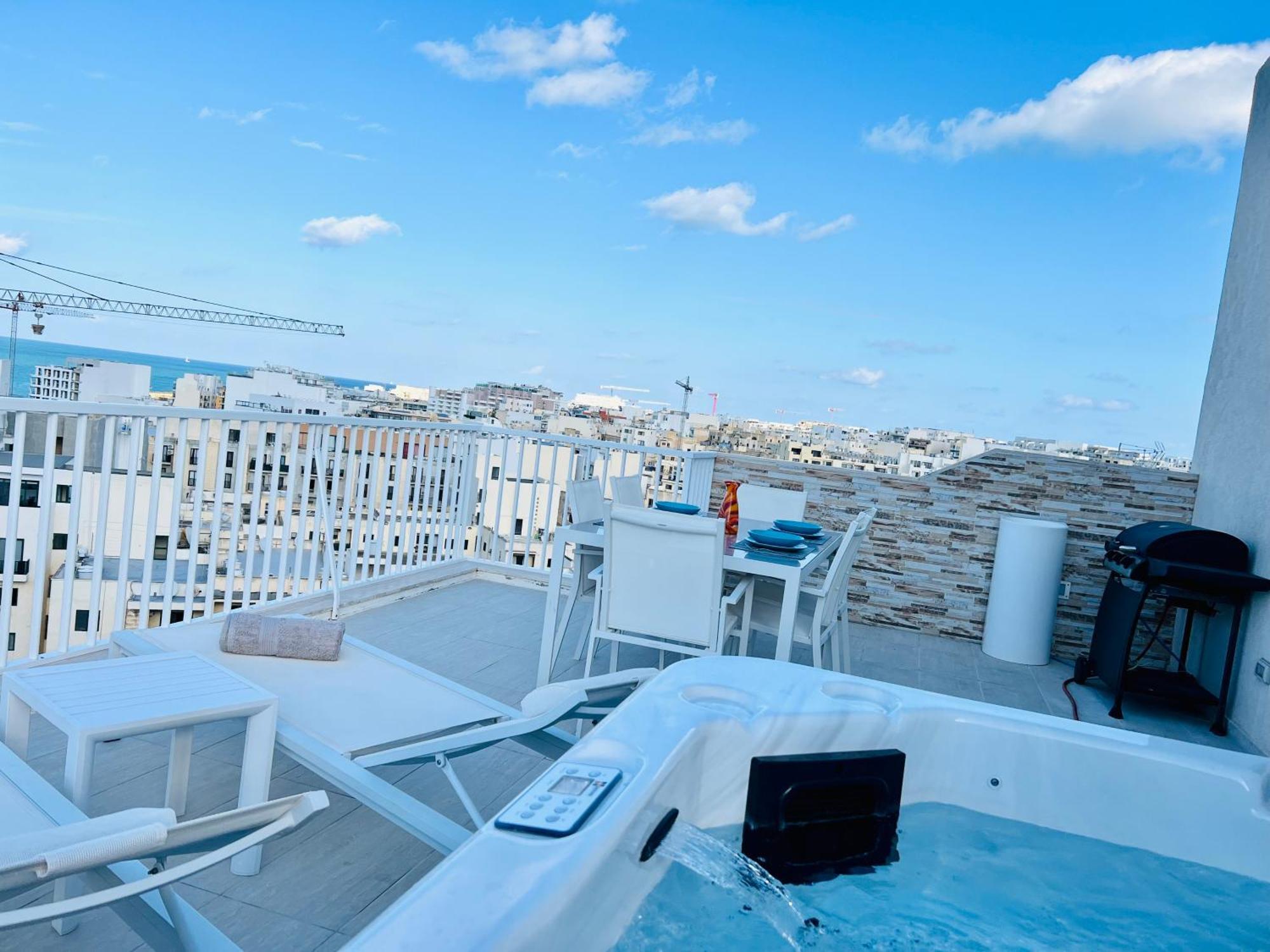 Appartamento Poseidon Court Penthouse Superior St. Paul's Bay Esterno foto